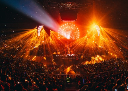 PG国际LED显示屏闪耀痛仰乐队天津演唱会